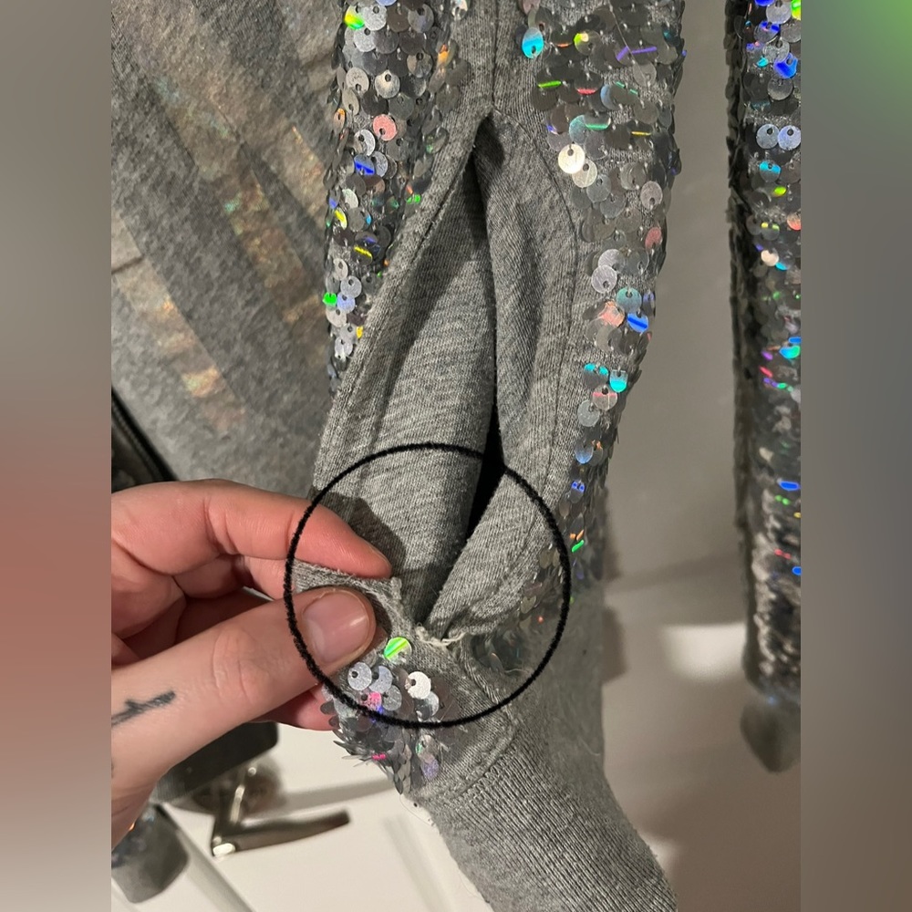 PINK - Victoria's Secret VS PINK Fashion Show 2013 Sequined Hoodie - Size Medium - Picture 7 of 13